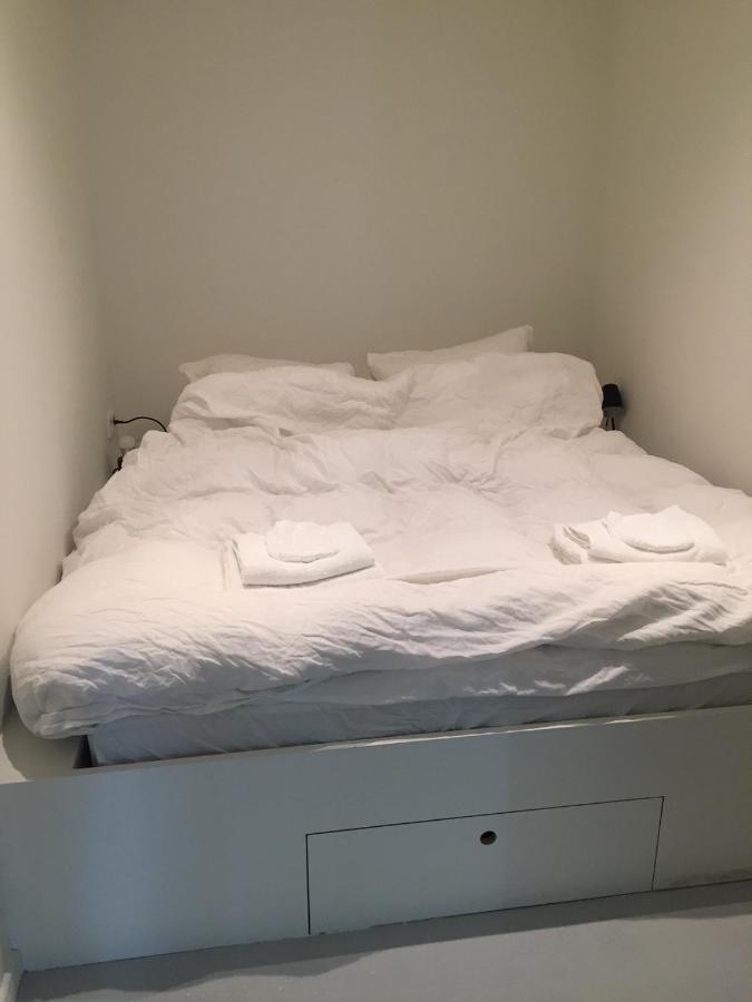 Studio 28A6 With Free Parking Place Bed and Breakfast Amsterdam Eksteriør billede