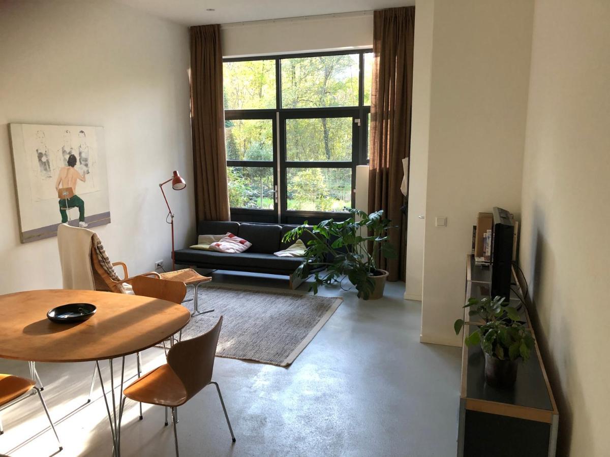 Studio 28A6 With Free Parking Place Bed and Breakfast Amsterdam Eksteriør billede